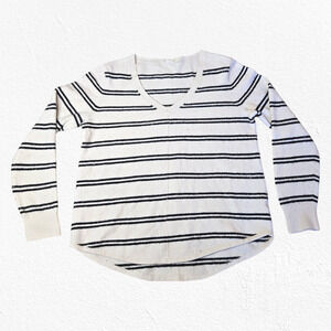 GAP White Navy Blue Striped Wool Blend V Neck Relaxed Popover Sweater Size XL
